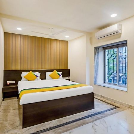 Itsy Hotels Neeranand Plaza Калькутта Экстерьер фото
