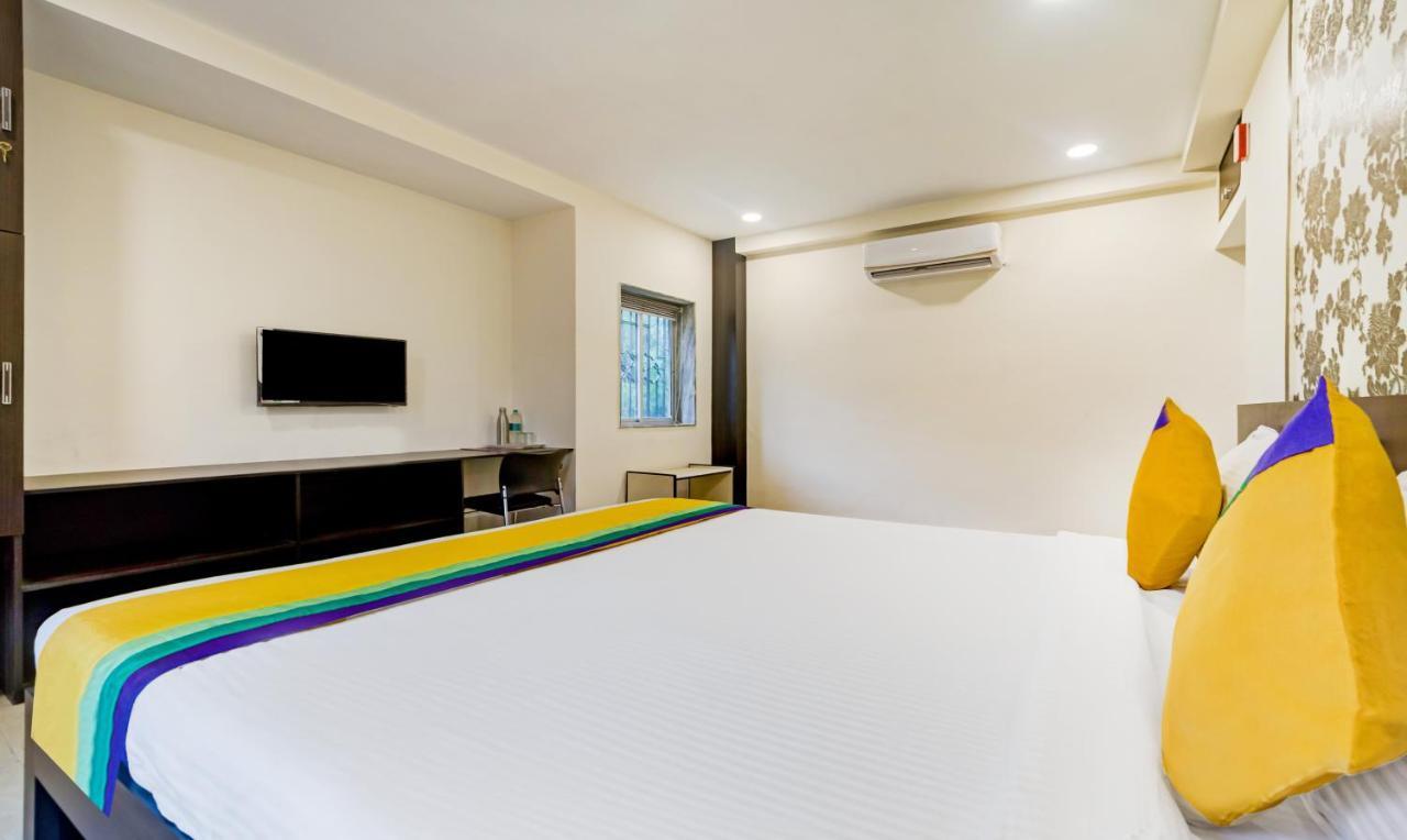 Itsy Hotels Neeranand Plaza Калькутта Экстерьер фото