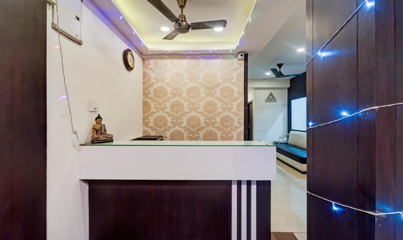 Itsy Hotels Neeranand Plaza Калькутта Экстерьер фото