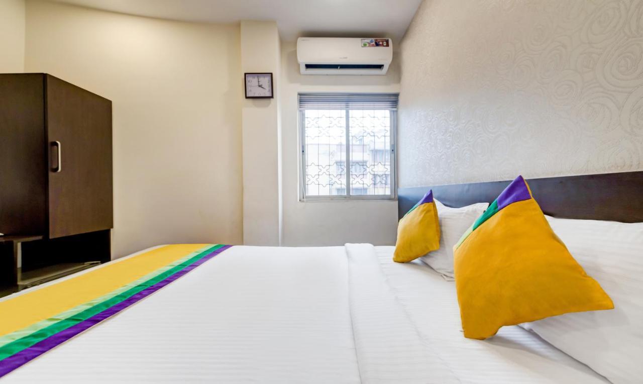 Itsy Hotels Neeranand Plaza Калькутта Экстерьер фото